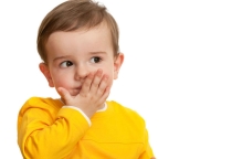 3 NGUYÊN NHÂN GỐC RỄ KHIẾN CON CHẬM NÓI: MẸ ƠI, ĐỪNG CHỈ ĐỢI "LỚN NÓ TỰ BIẾT"
